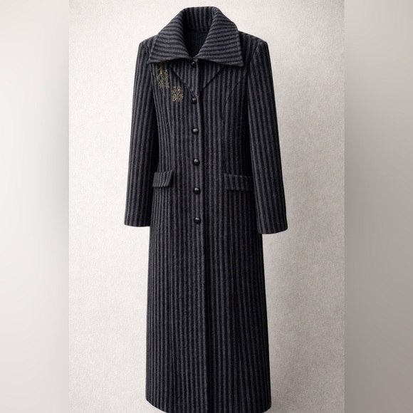 shunvwu Jackets & Blazers - Vintage 80% Wool Striped Long Coat – Elegant Embroidered Detail